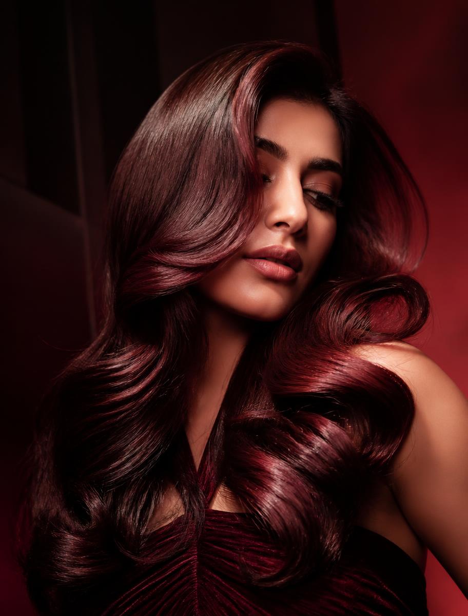 Dimensional burgundy hair colour